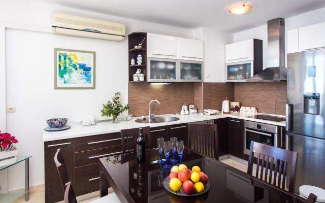 Sea View Apartments - Leo