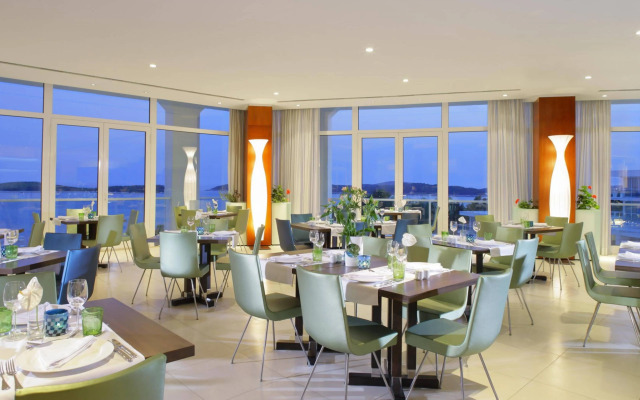 Amfora Hvar Grand Beach Resort