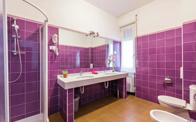 Lia Rooms 4