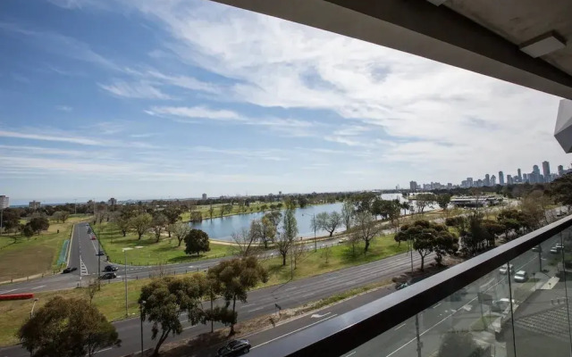 Breathtaking Lake/parkview Apt Pool&gym@3br