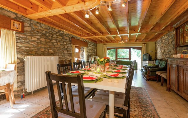 Renovated Farmhouse From 1832 With Beautiful View of Winter Sports Area