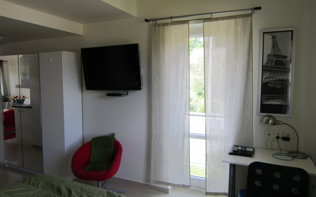 Staylong Hotel