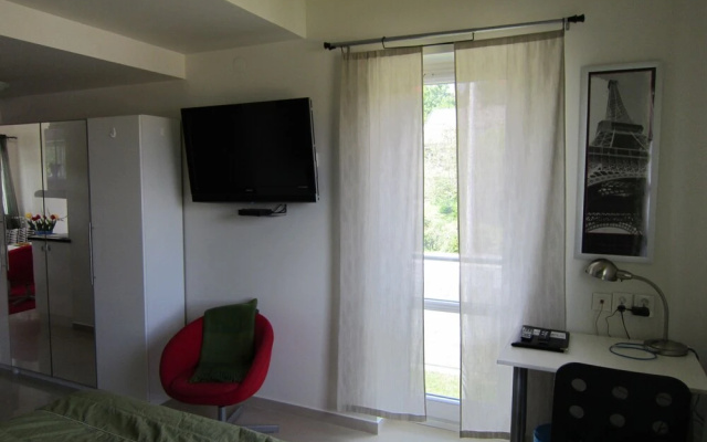 Staylong Hotel