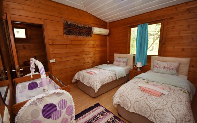 Villa Sezar by Helaltatilvillari