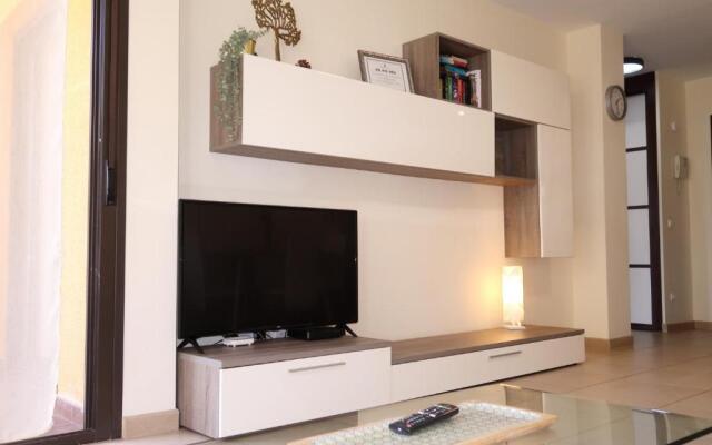 Spacious apartment with large garden in Palm Mar