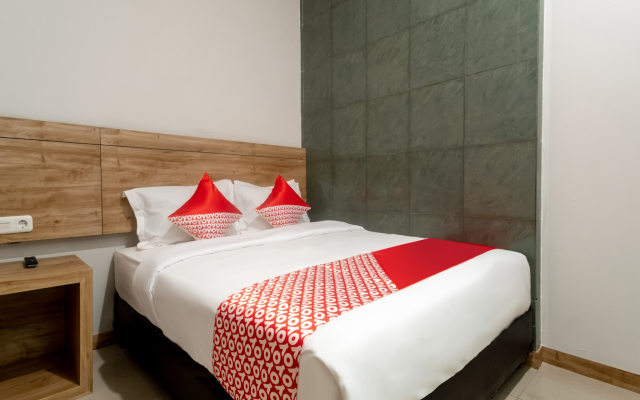 OYO 3159 Festive Inn