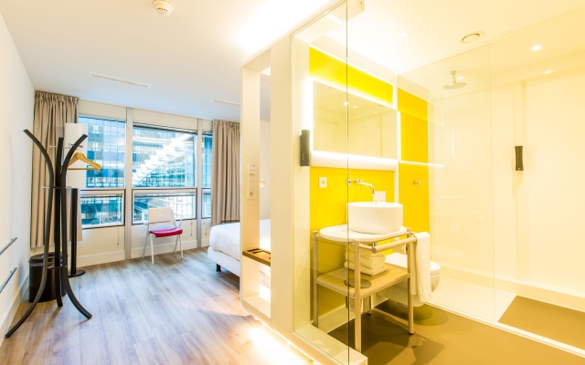 Qbic Hotel Amsterdam WTC - Image 6