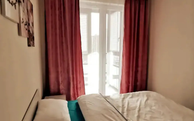 Апартаменты на улице Яхтенная 24/2