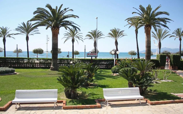Playazul seafront apartament