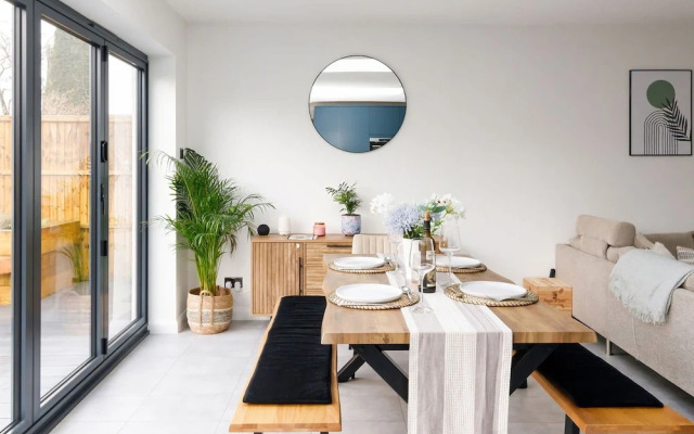 Renovated Home for 8 Canal Walk to Chichester