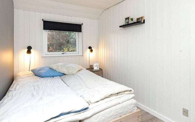 8 Person Holiday Home in Hals