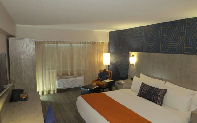 Best Western Plus Landmark Inn