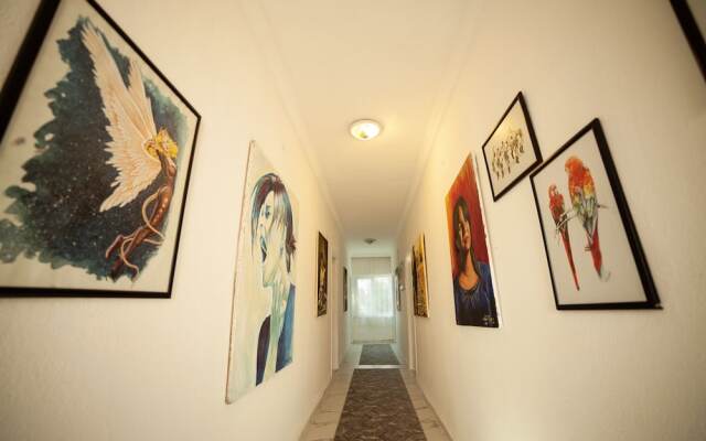 Zeybek 2 Pension & Apart