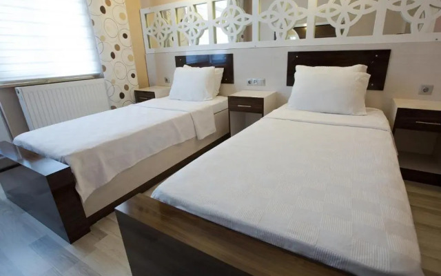 Ozbay Hotel