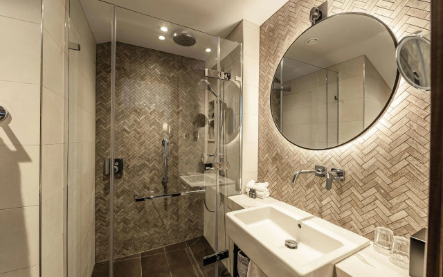 The Fellows House Cambridge, Curio Collection by Hilton