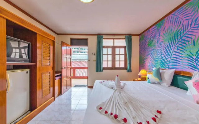 Panda Hotel（Patong Beach）