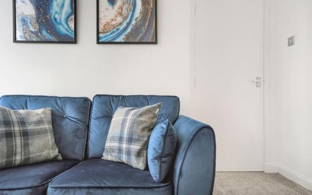 Myreton Hill Apartment