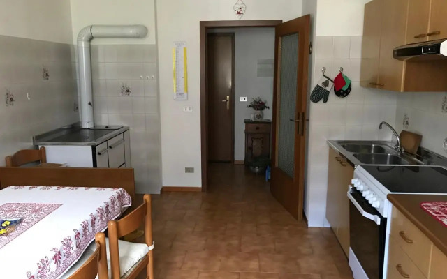 Snow Home Apartment - Cipat 022093-At-381181
