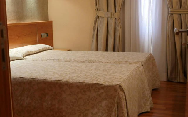 Hotel Rusadir