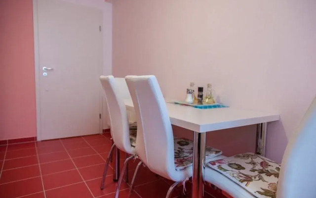 Brasov Holiday Apartments Seasons