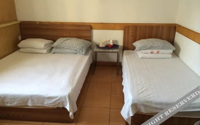 Yuelongge Hostel