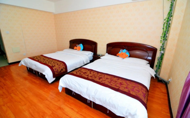 E Home Apartment Hotel