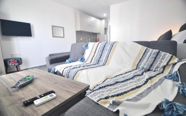 Zennova  Sirene Luxury Studios
