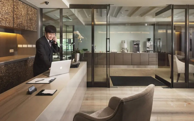 Urban Hotel33