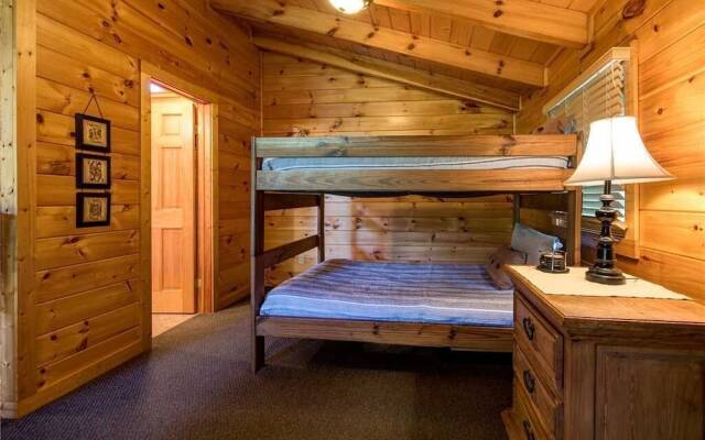 Zen Bear Retreat - One Bedroom Cabin