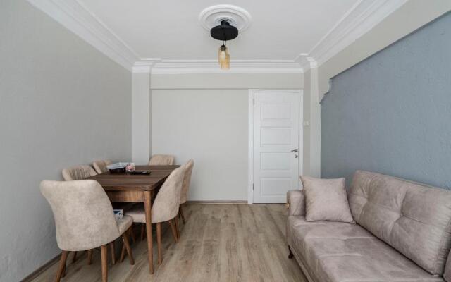 Altiparmak central 4 bedroom apartment