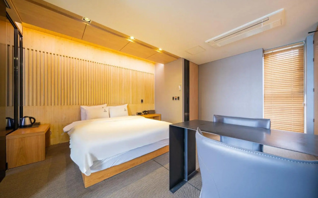 Louis Boutique Hotel