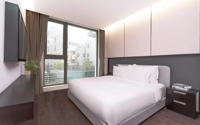 The Five Residences Hanoi – Guest Rooms – Hanoi