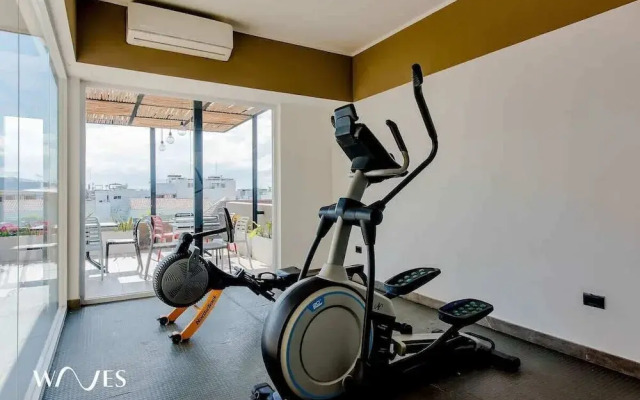 1 Rec. Steps From the Beach Rooftop Pool