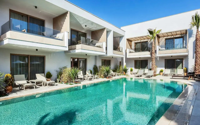 Pefki Deluxe Residences