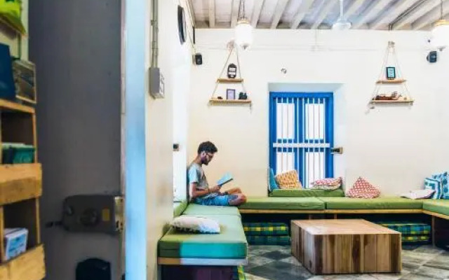 Horn Ok Please Hostel
