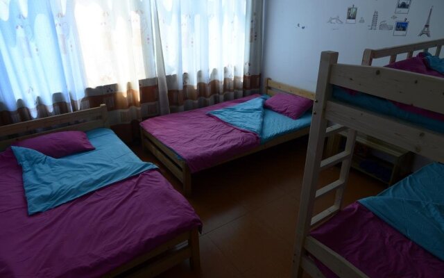 Blue Sky Youth Hostel