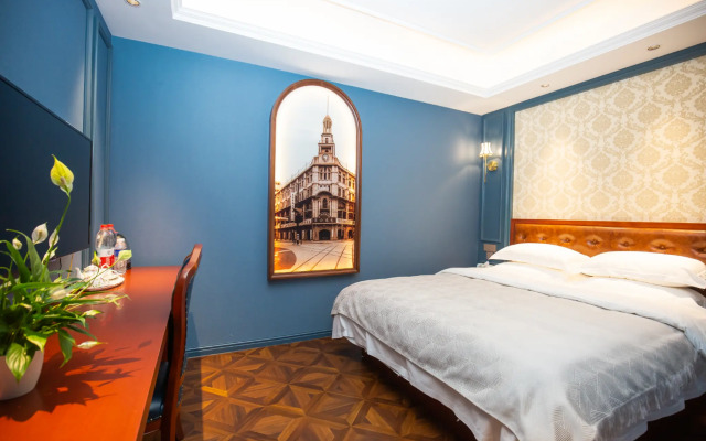 Yiting Zhenshe Hotel (Beijing Qianmen Pedestrian Street)