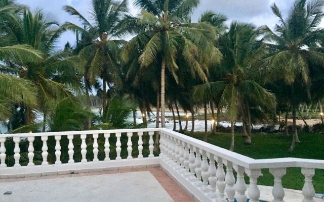 Baoba Breeze Bed & Breakfast