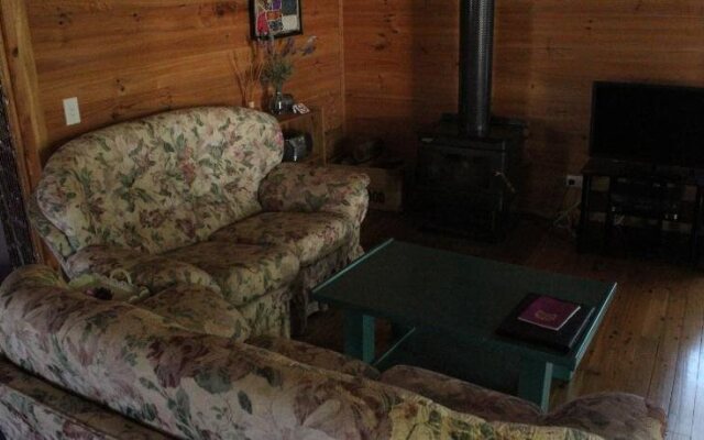 Elinike Guest Cottages