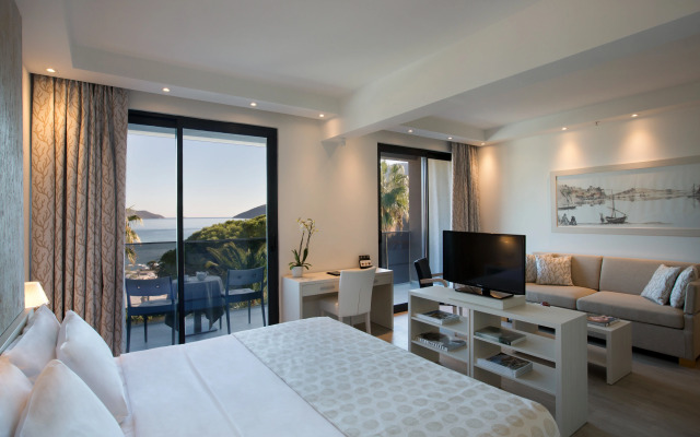 Palmon Bay Hotel & Spa