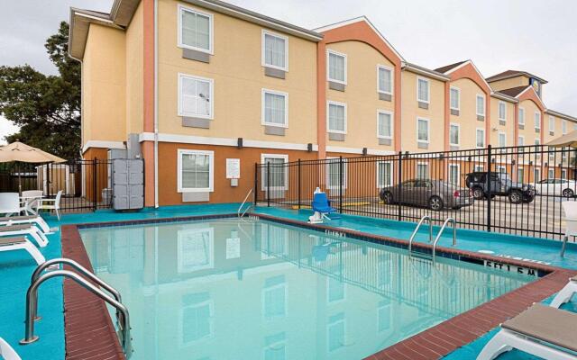 Comfort Inn Marrero - New Orleans West