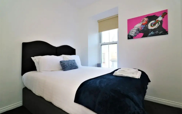 No 9 Bonnet Apartments - 3 Bed