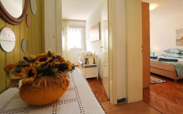 Apartments Nina Beach