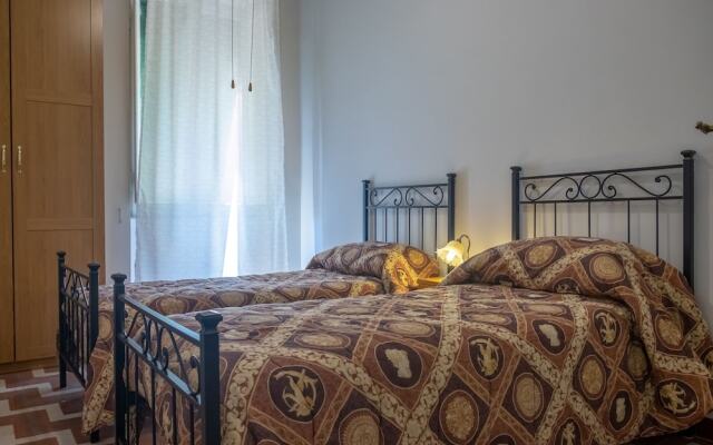 Roma - Via la Spezia 70