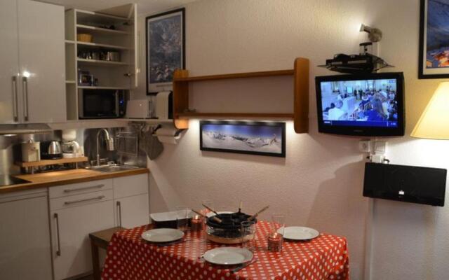 Appartement Les Menuires, 1 pièce, 3 personnes - FR-1-452-281