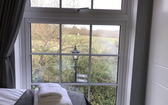 Stunning 100-year-old Converted Coach House