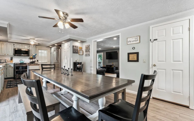 Lovin Lake Livin A Must-see!