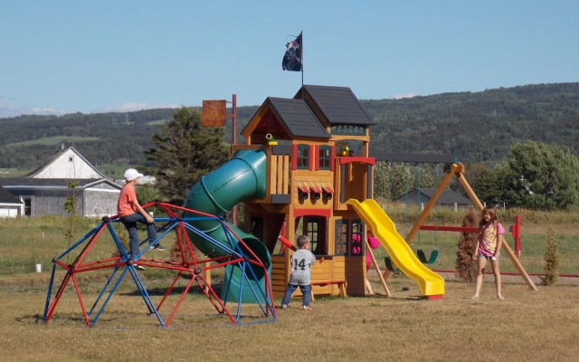 Le Pirate Motel & Camping