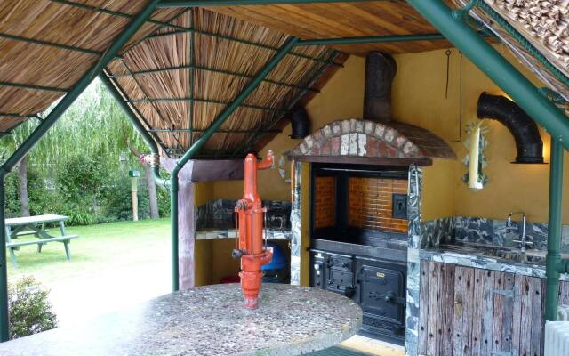 Queenstown Holiday Park & Motels Creeksyde