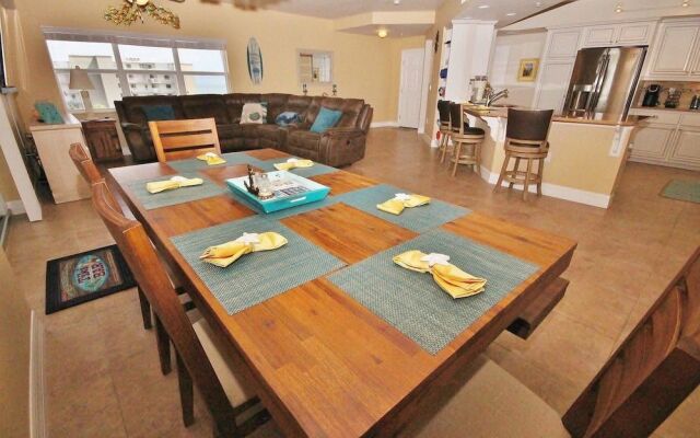 Oceanwalk 17-605 Apartment 3